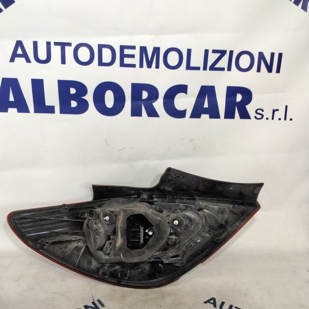 right stop light opel corsa 1.2 petrol 5 doors code 13269051