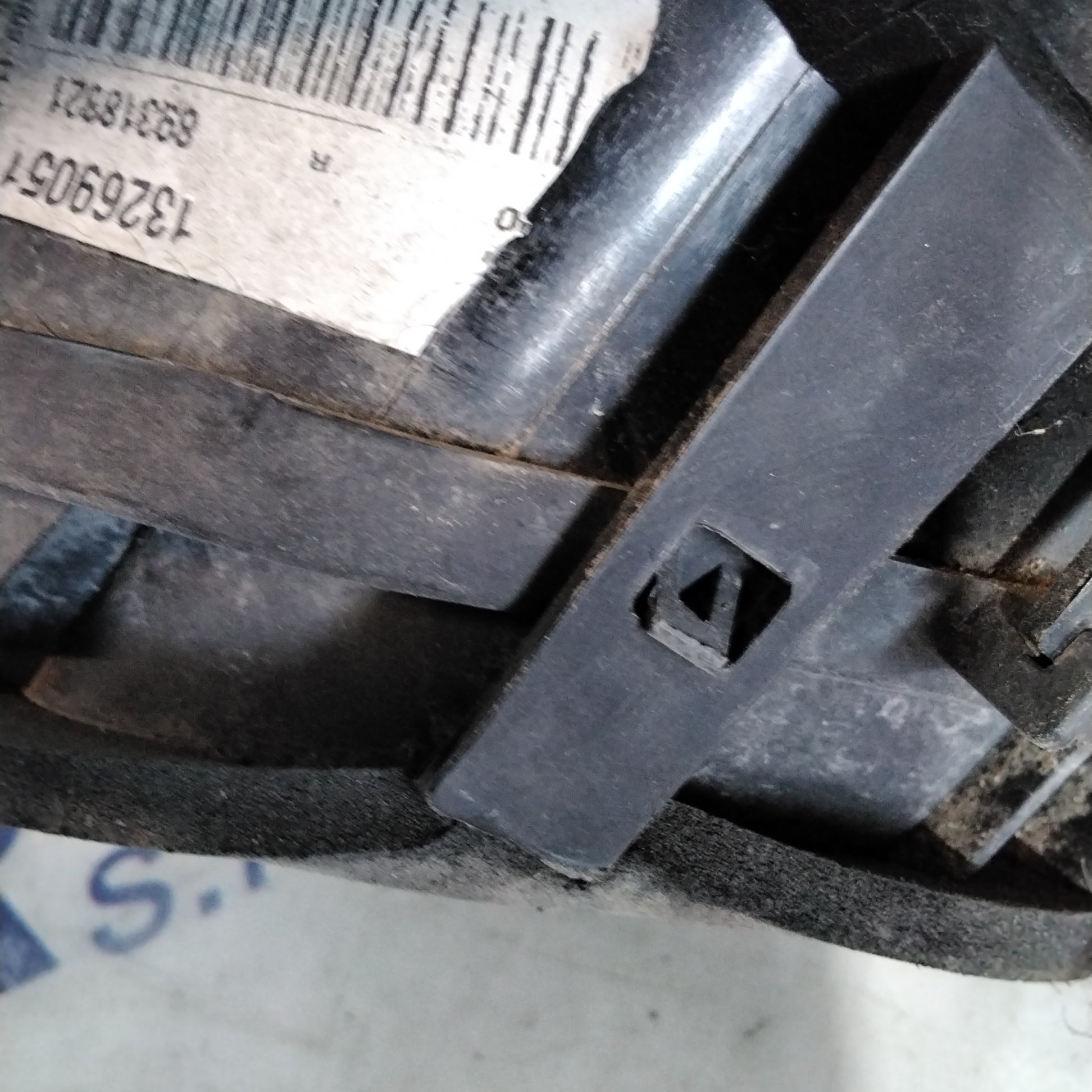 right stop light opel corsa 1.2 petrol 5 doors code 13269051
