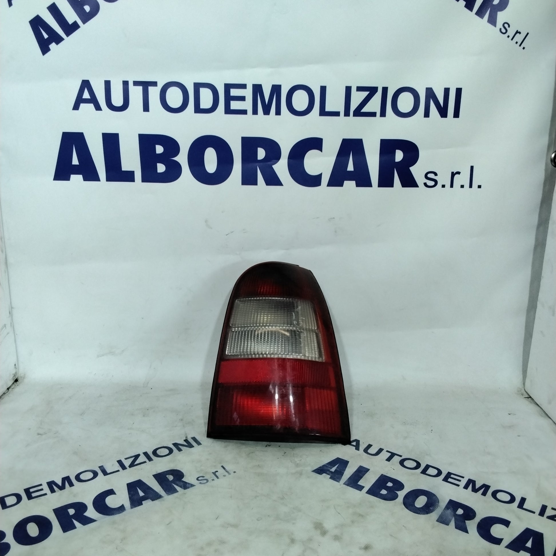 Right stop light Opel Vectra 1998 code 37640748