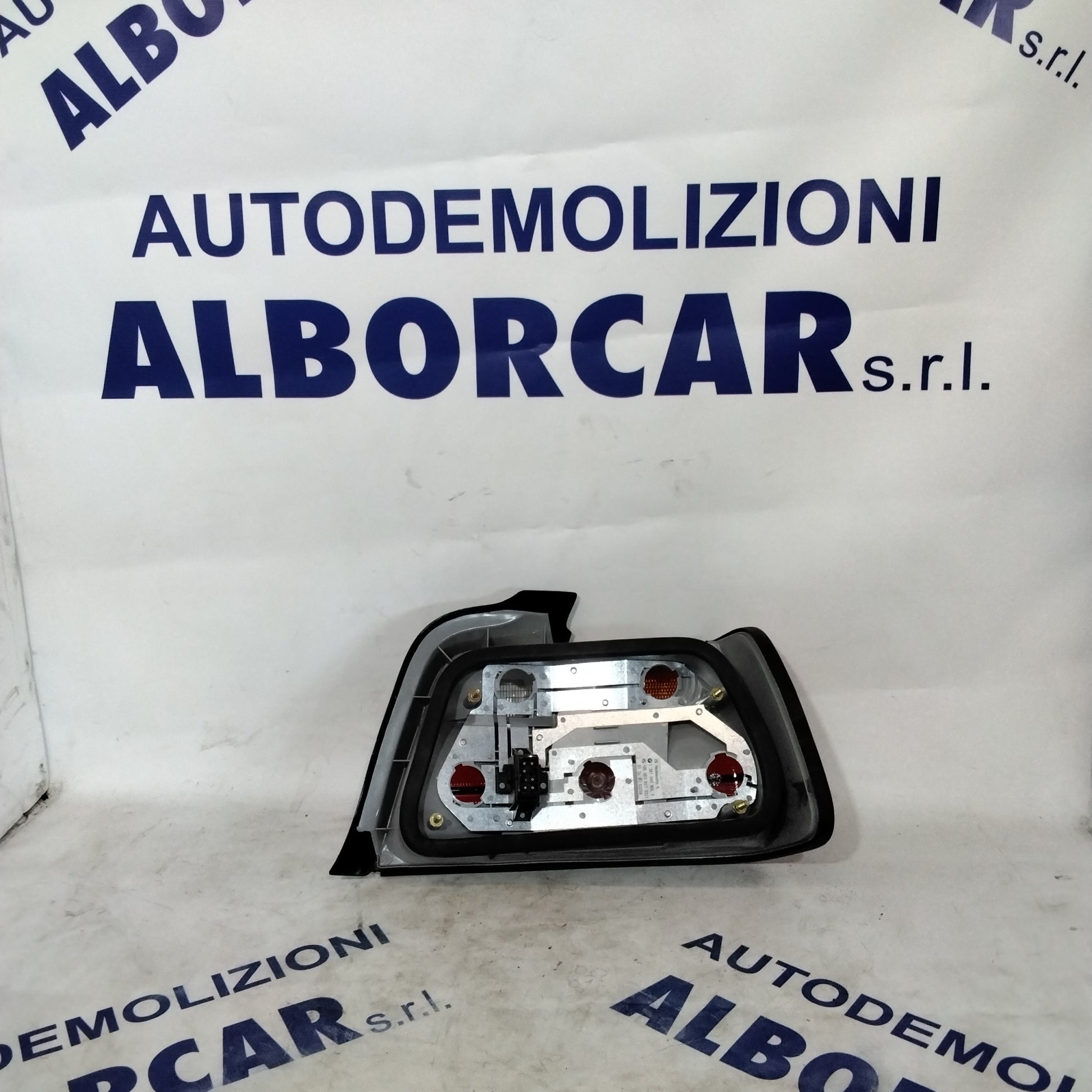 Left tail light BMW E36 coupe year 1997 part number: 1387045/1387653/00724001 (sf10p1)
