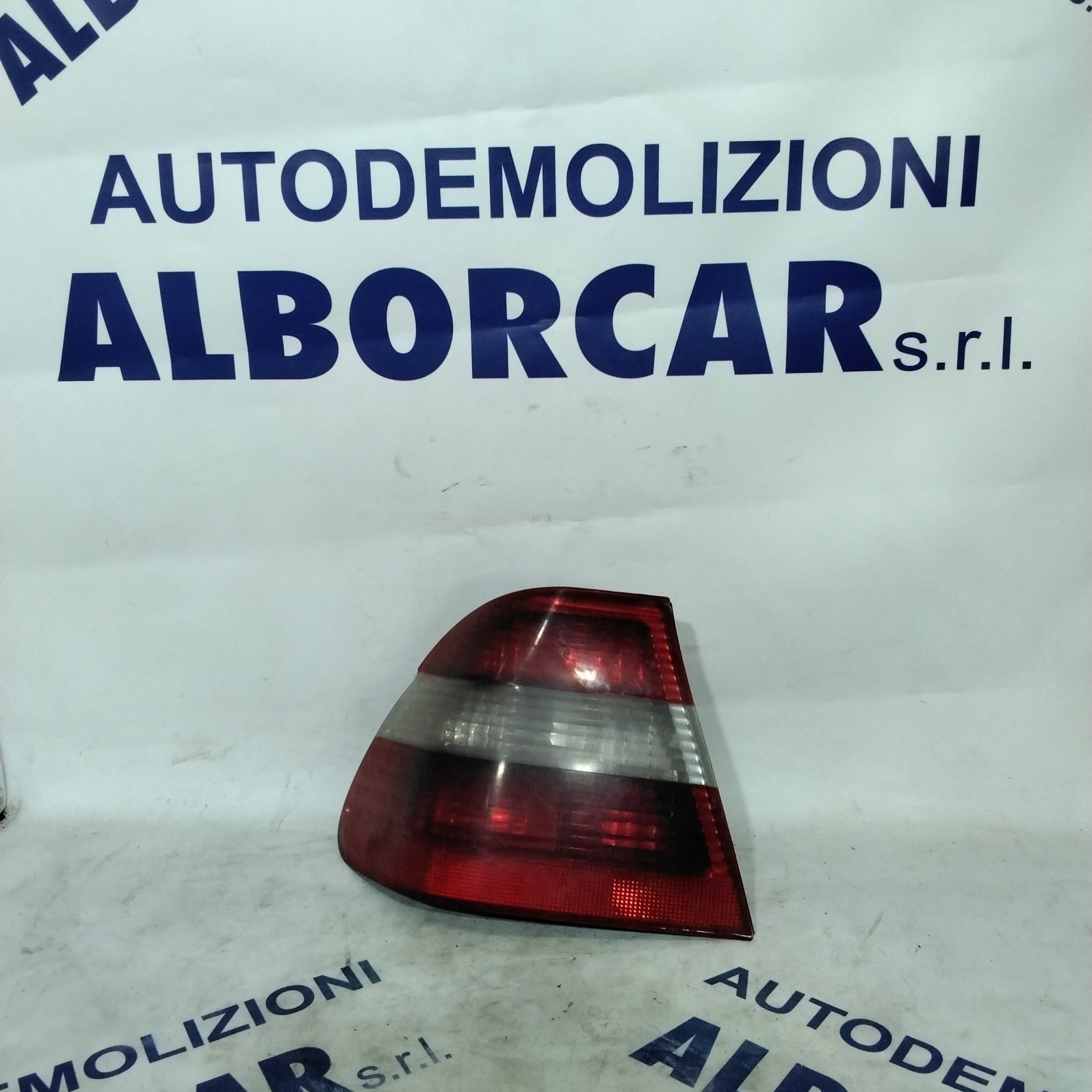 BMW 3 Series E46 Taillight year: 2001-2004 part number: 6910531 (sf10p1)