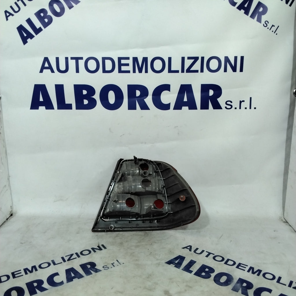 BMW 3 Series E46 Taillight year: 2001-2004 part number: 6910531 (sf10p1)