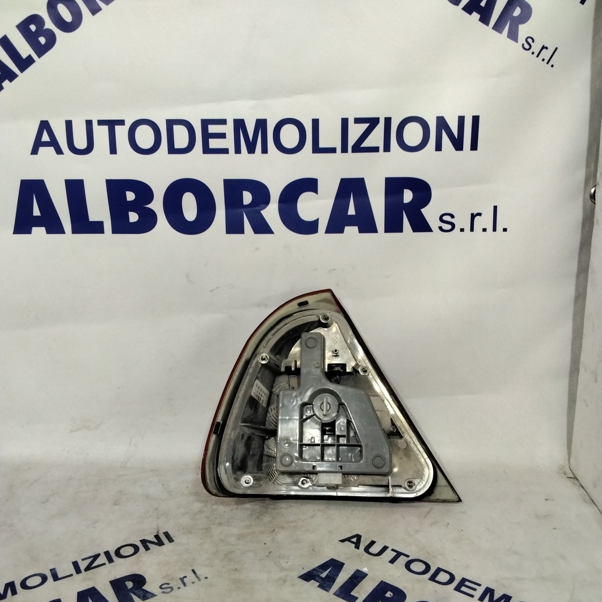 Mercedes C Class 200 right tail light year: 1998- 2004 part number: 2028203664R (sf10p1)
