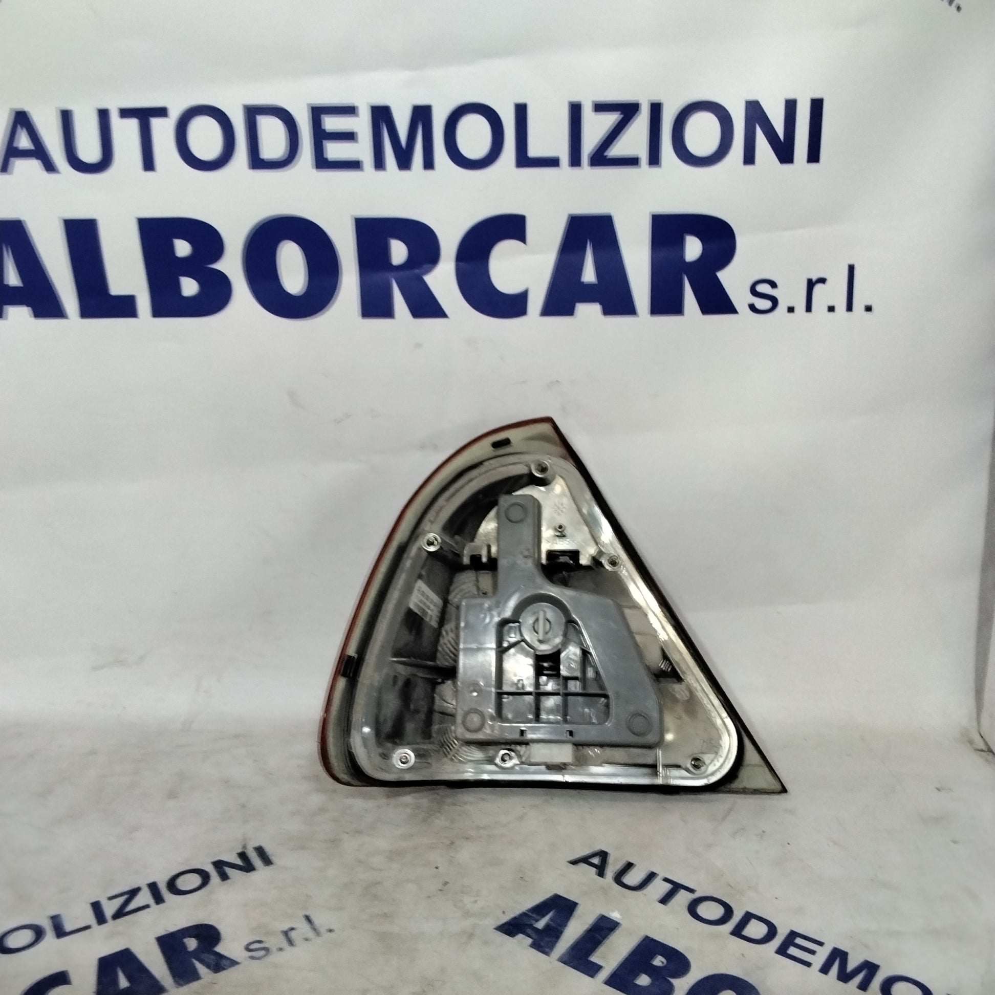 Mercedes C Class 200 right tail light year: 1998- 2004 part number: 2028203664R (sf10p1)