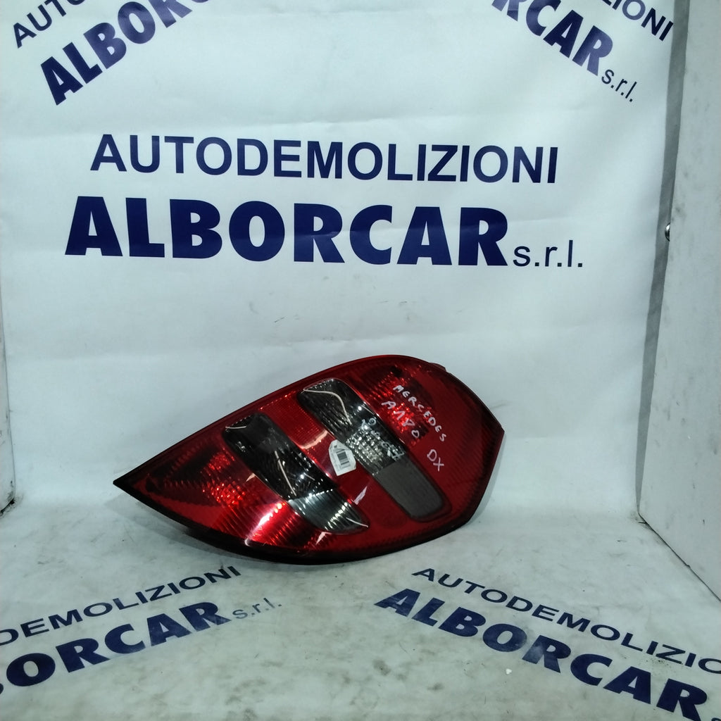 Mercedes A180 right tail light year: 2003-2013 code: A1698201064R (Sf10p1)