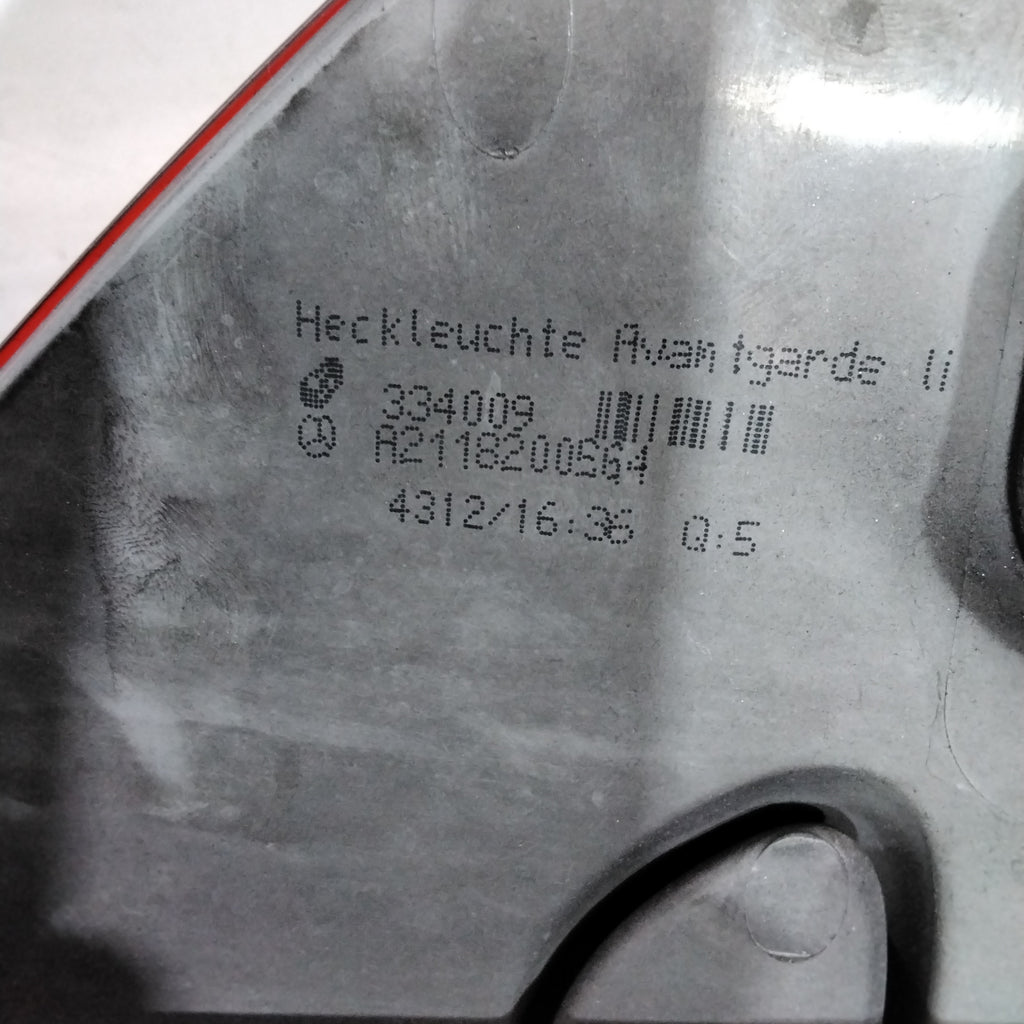 Mercedes E 270 brake light year: 1998-2010 part number: A2118200564 (sf10p1)