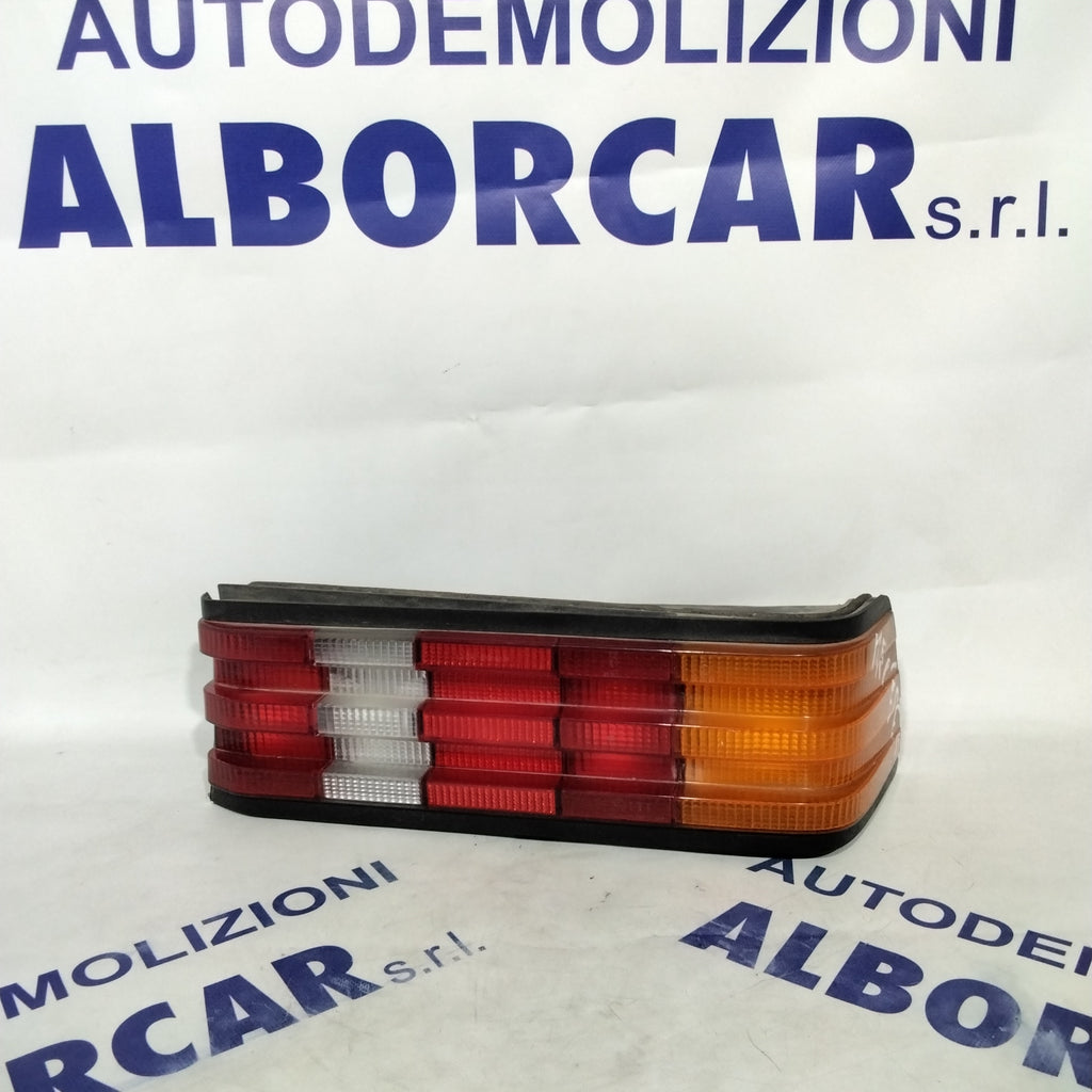 Mercedes 190 stop light right side year 1996 code: 5332R23 (sf10p1)