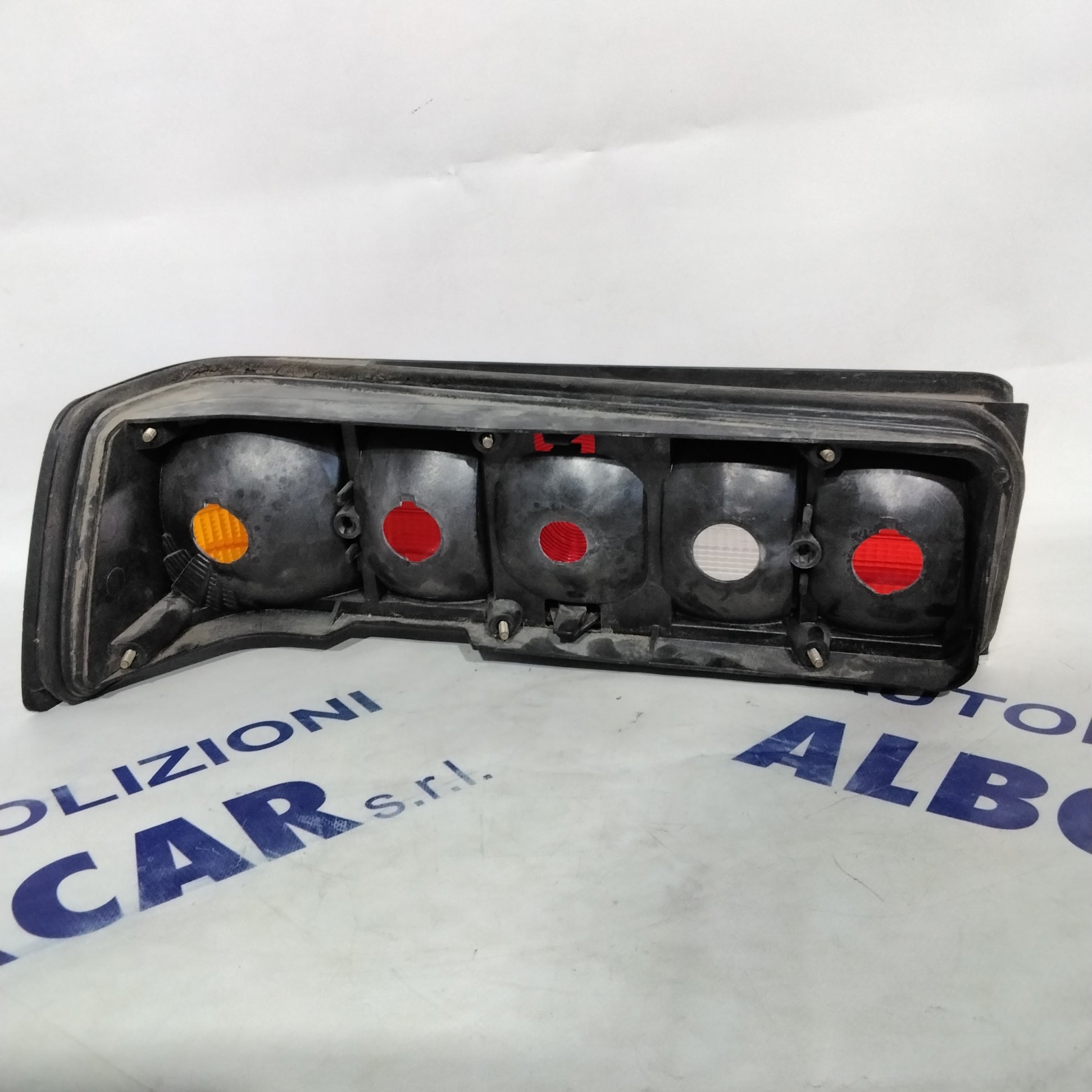 Mercedes 190 stop light right side year 1996 code: 5332R23 (sf10p1)