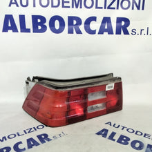 Carica l&#39;immagine nel visualizzatore di Gallery, Fanale stop mercedes C200 destro anno 1994  (sf10p1)
