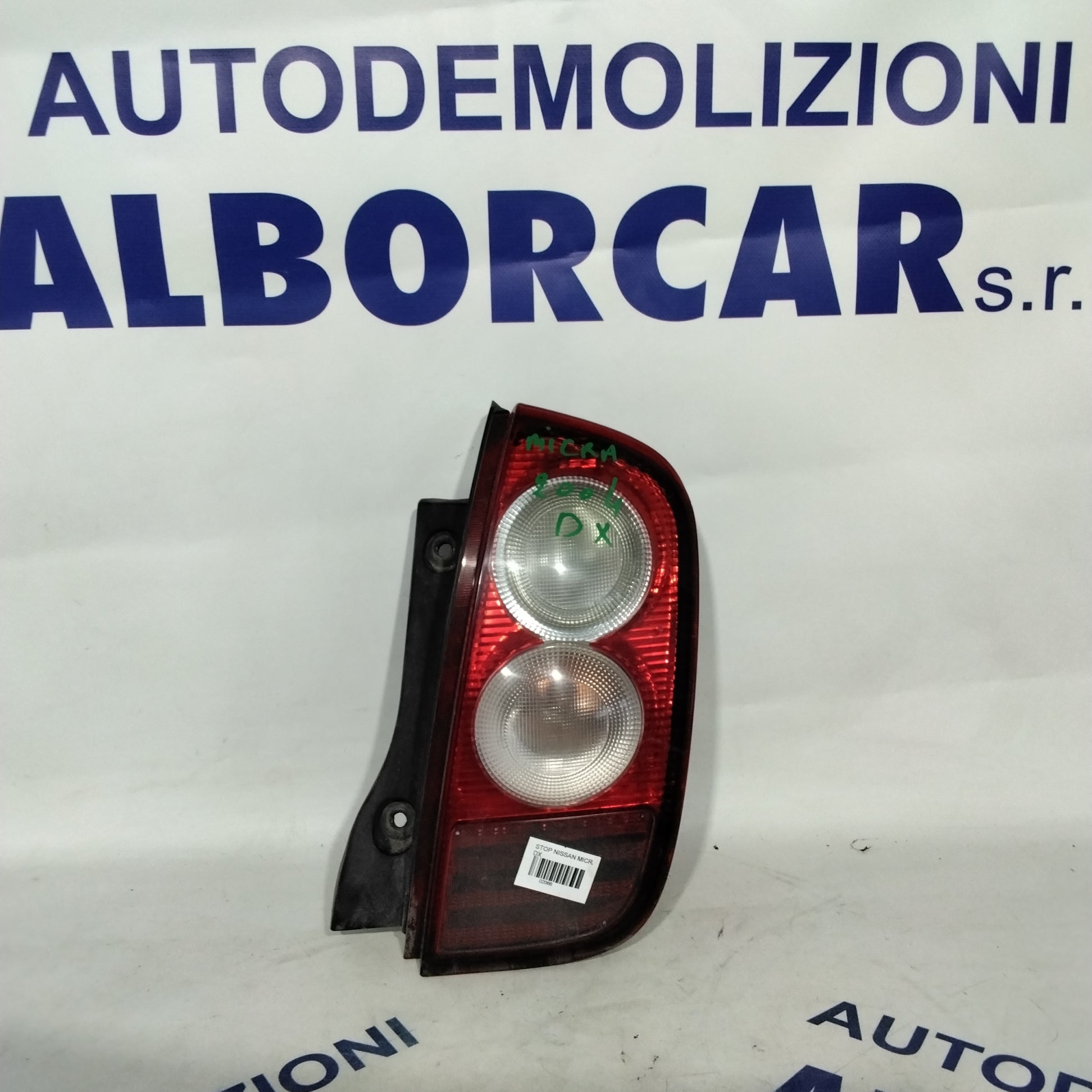 Nissan Micra right tail light year 2004 (sf10p1)