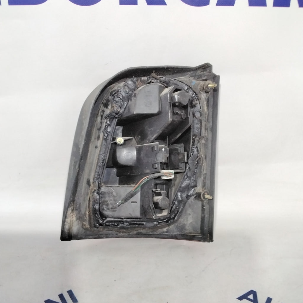Right stop light Nissan Micra year 2001 (sf10p1)