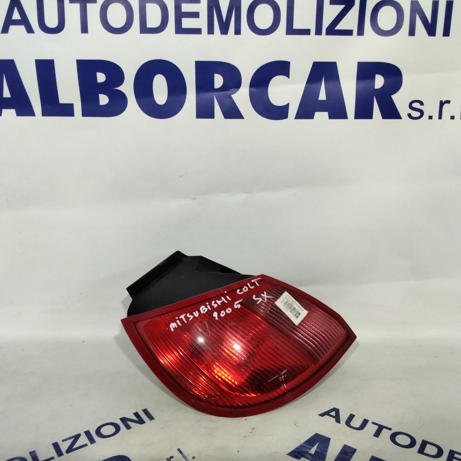 Mitsubishi Colt left tail light year 2005 code:27850102(sf10p1)