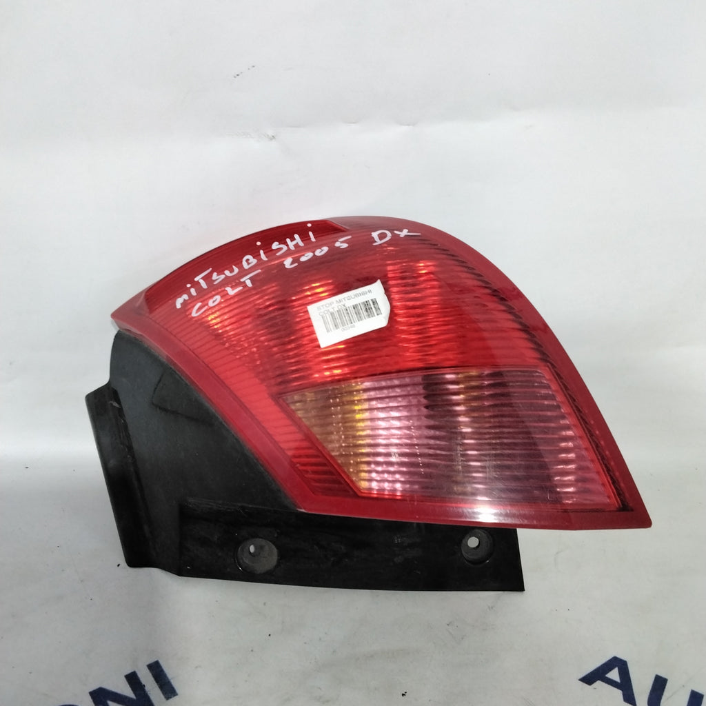 Rear light Mitsubishi Colt right year 2005 code: 27850202(sf10p1)