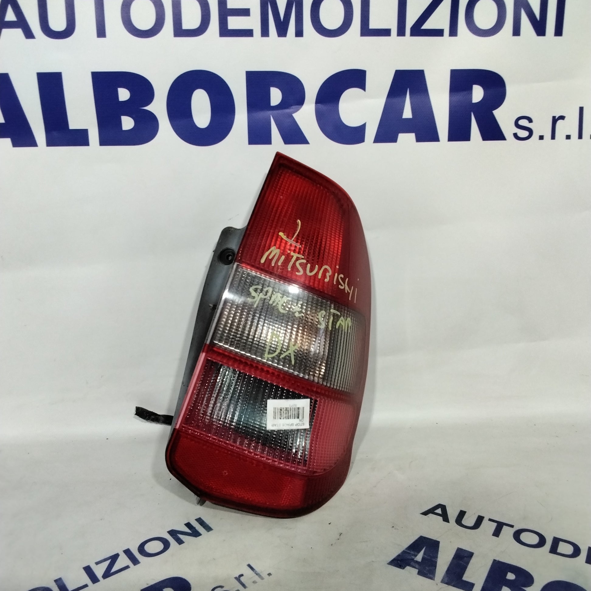 Mitsubishi Space Star right tail light year 2003 code: 287602 (sf10p1)