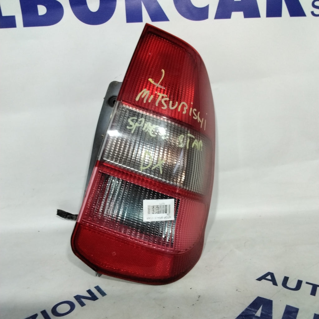 Mitsubishi Space Star right tail light year 2003 code: 287602 (sf10p1)
