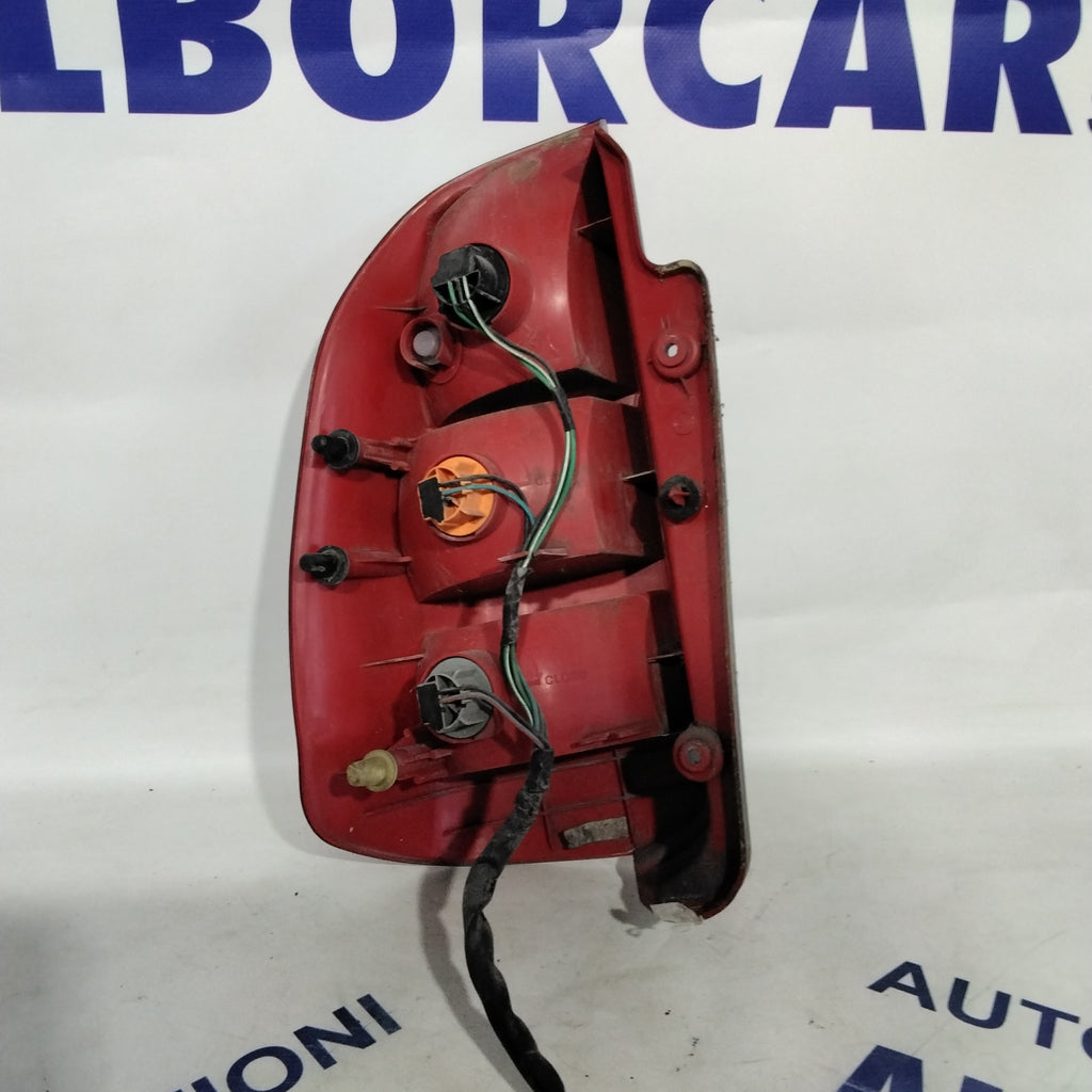 Mitsubishi Space Star right tail light year 2003 code: 287602 (sf10p1)