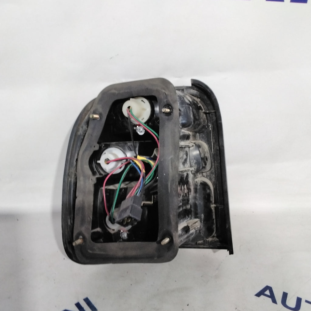 Kia Sportage rear right tail light year 2002 (sf10p1)
