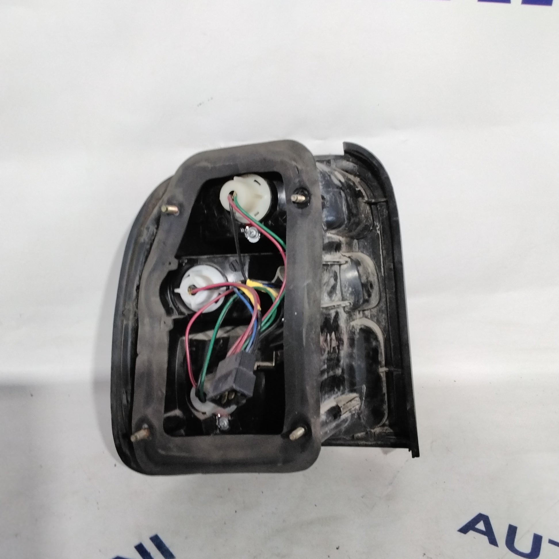 Kia Sportage rear right tail light year 2002 (sf10p1)