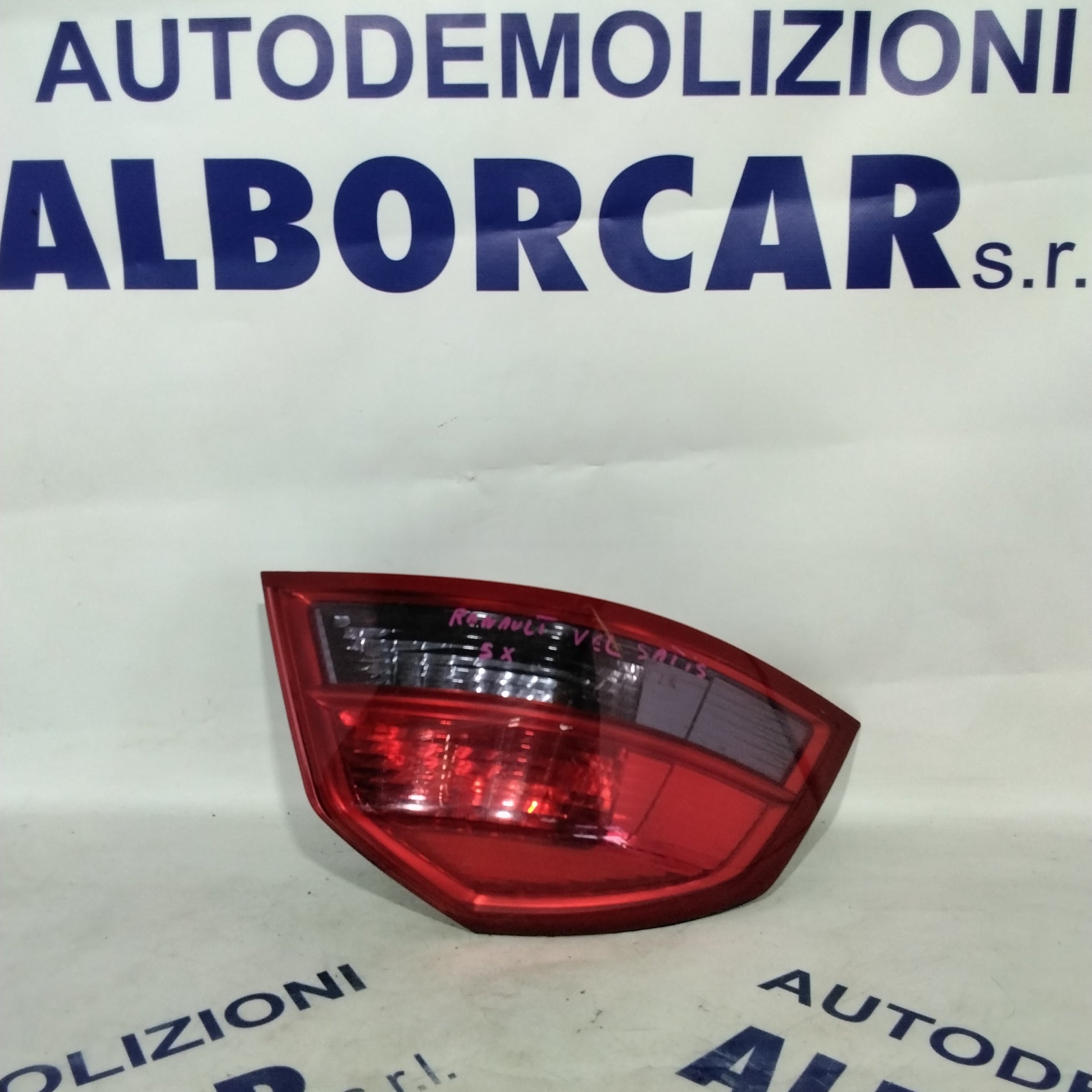 Left tail light Renault Vel Satis year 2004 part number: 8200014359 (sf9p1)