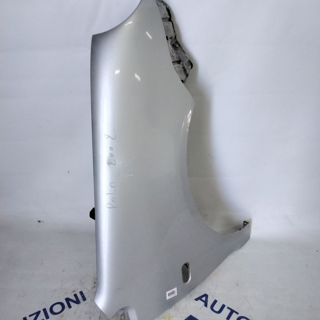 Right front wing fender Volkswagen Polo year 2002