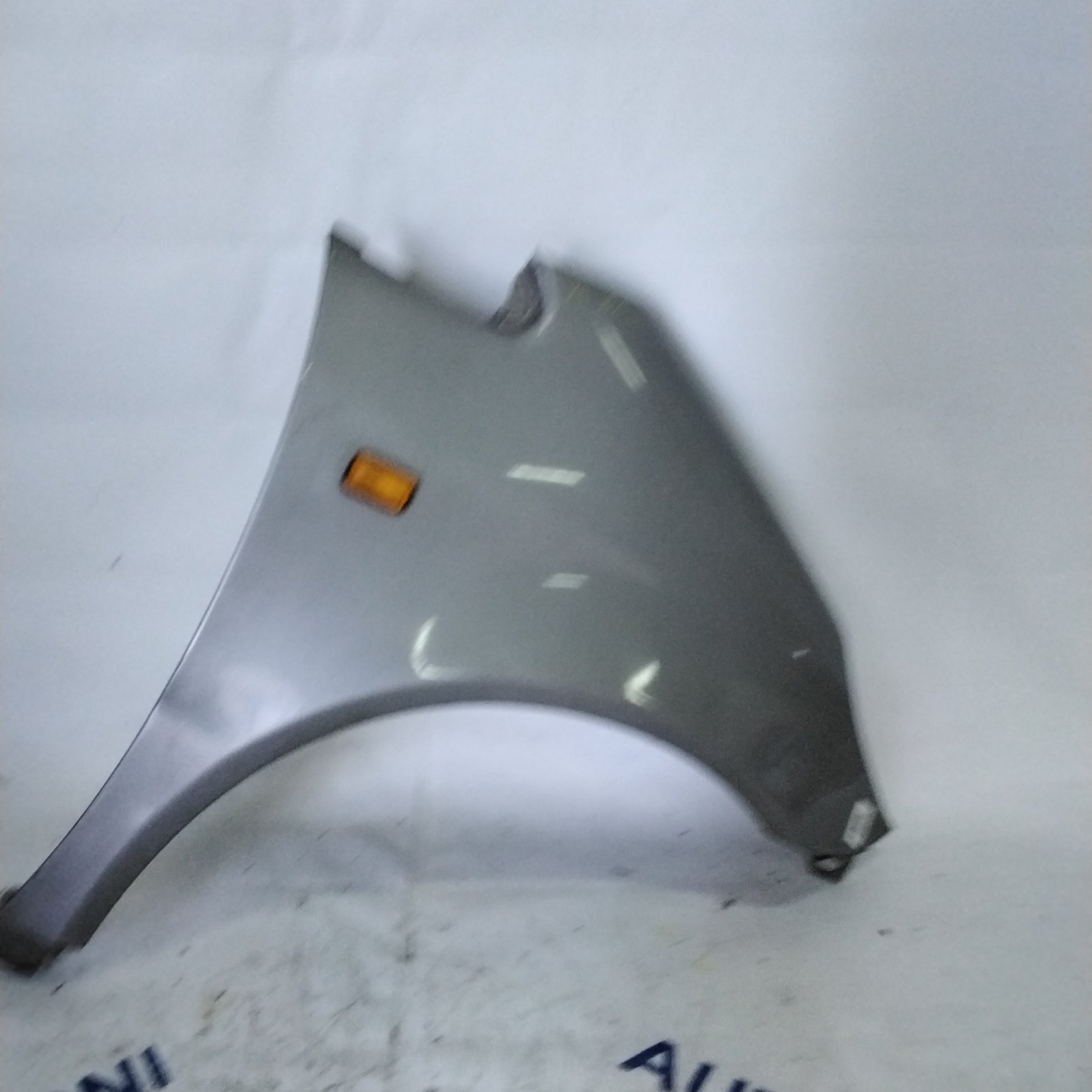 Front right fender Mercedes A140 year 2000