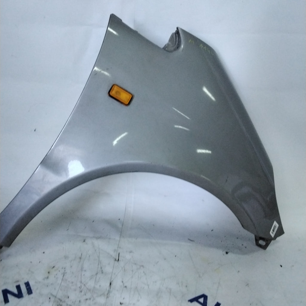 Front right fender Mercedes A140 year 2000