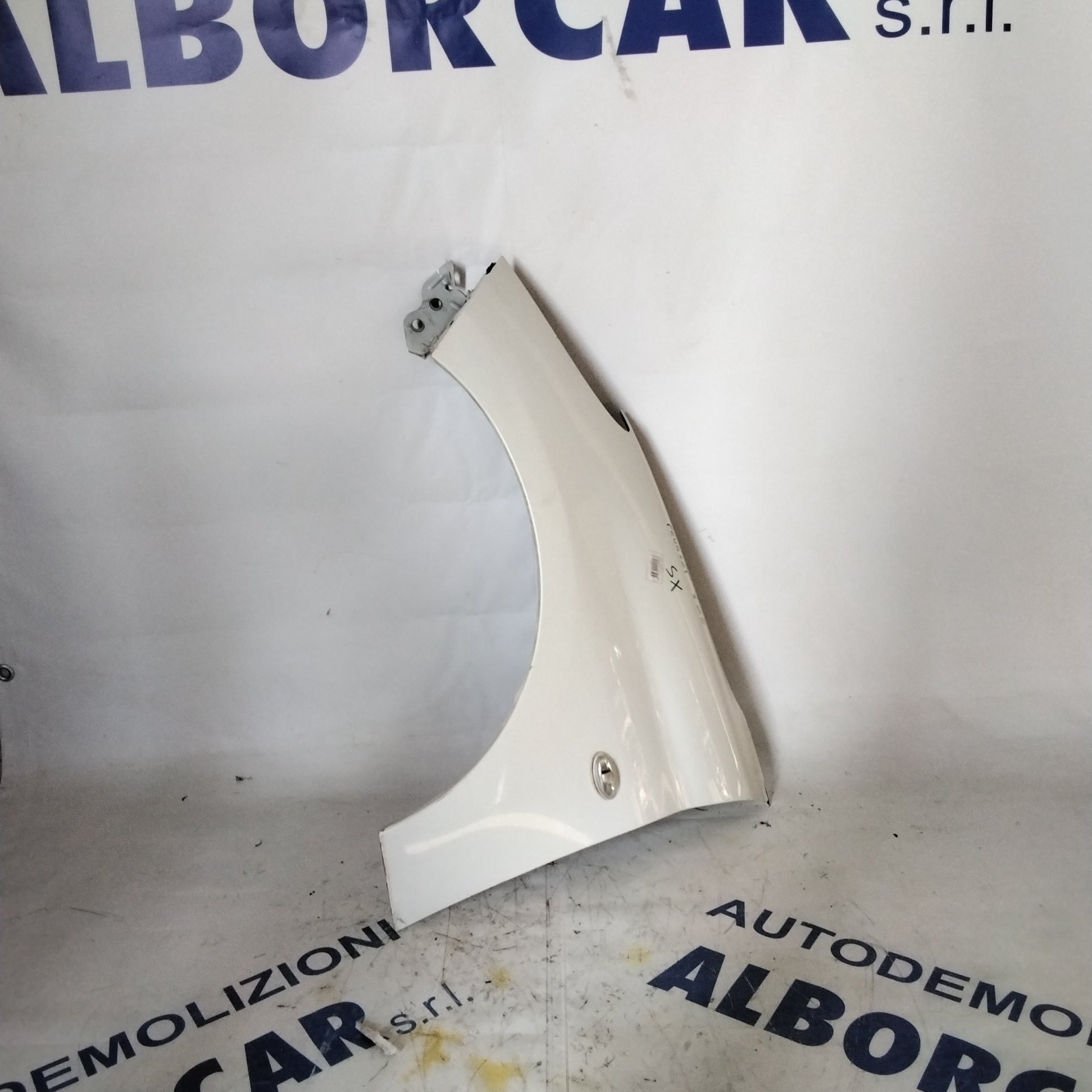 Front left fender fairing Peugeot 206 year 2009