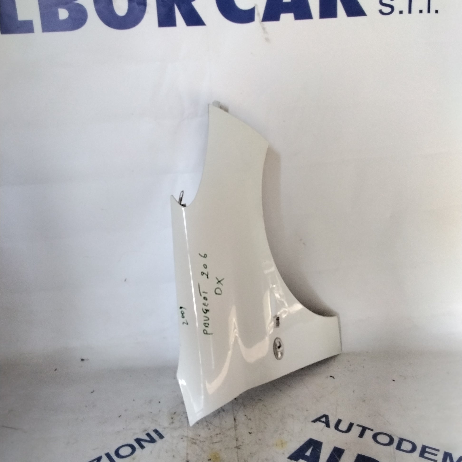 front right fender Peugeot 206 year 2009