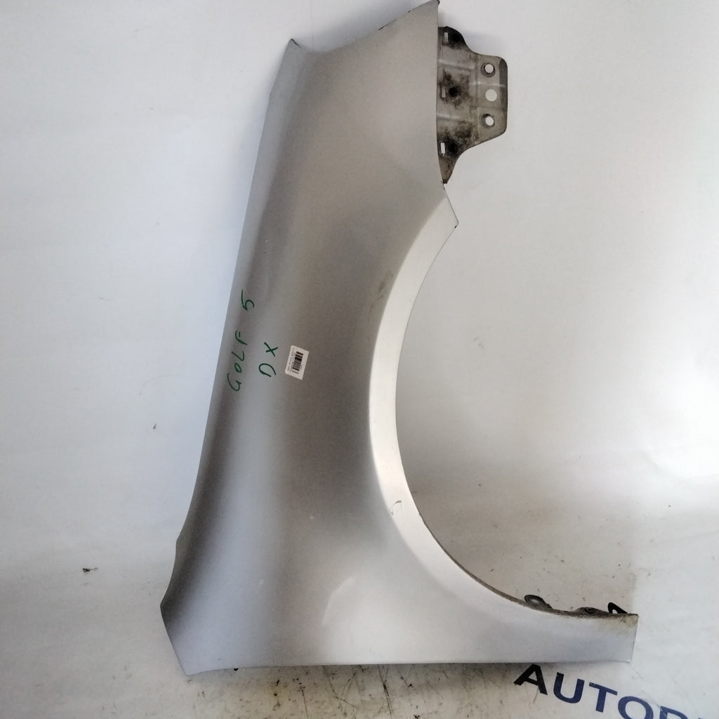 right front fender Volkswagen Golf 5 year 2006