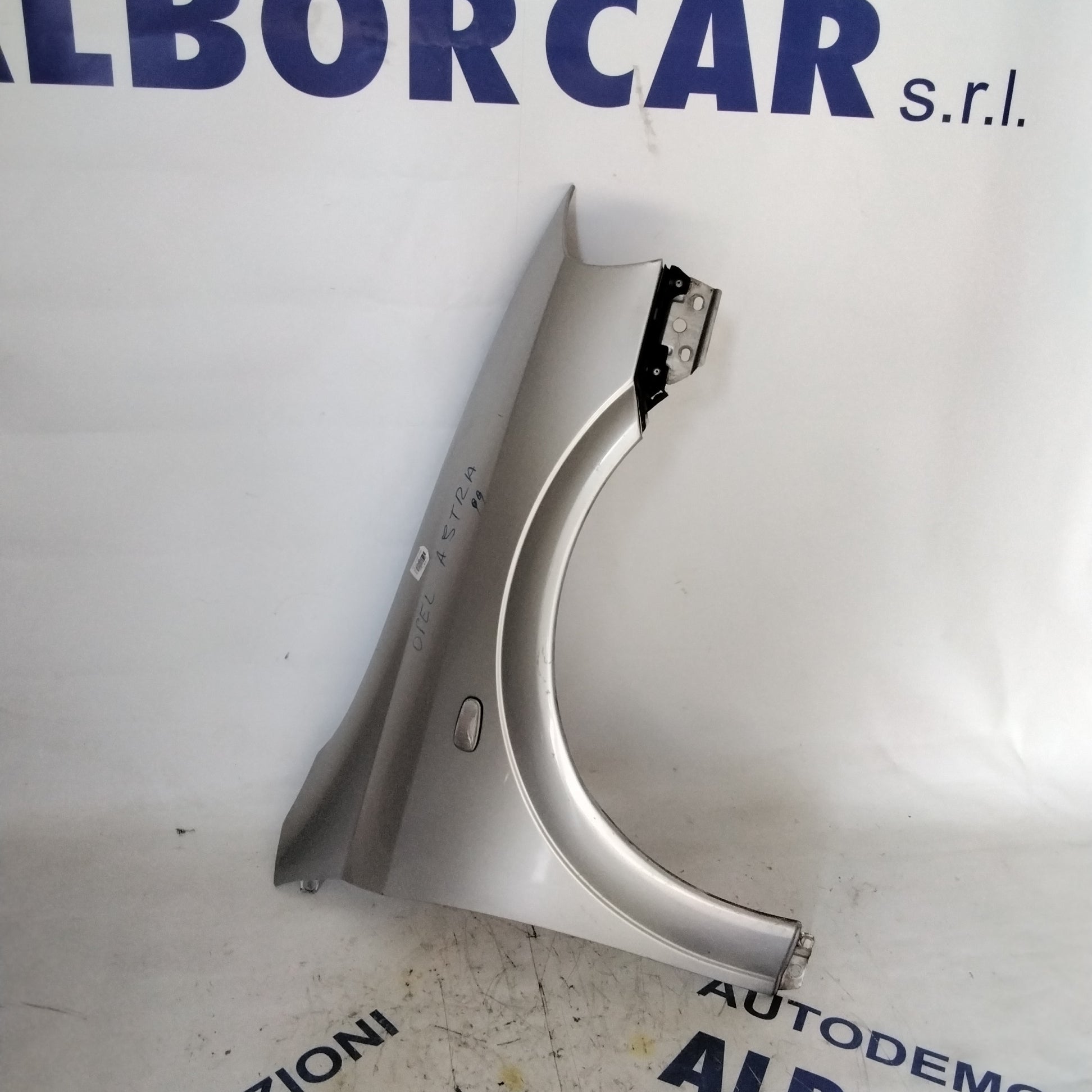front right fender Opel Astra year 1999