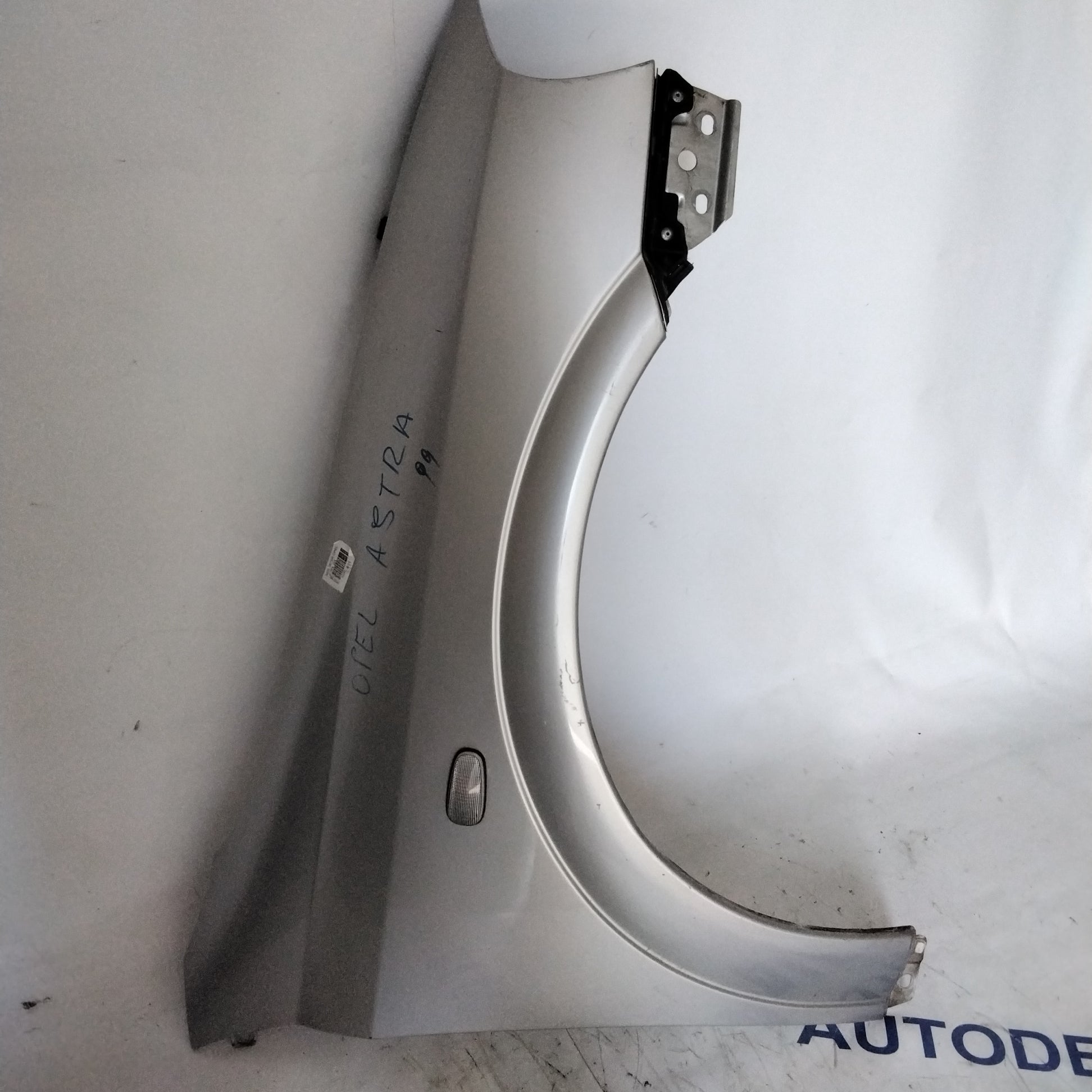 front right fender Opel Astra year 1999
