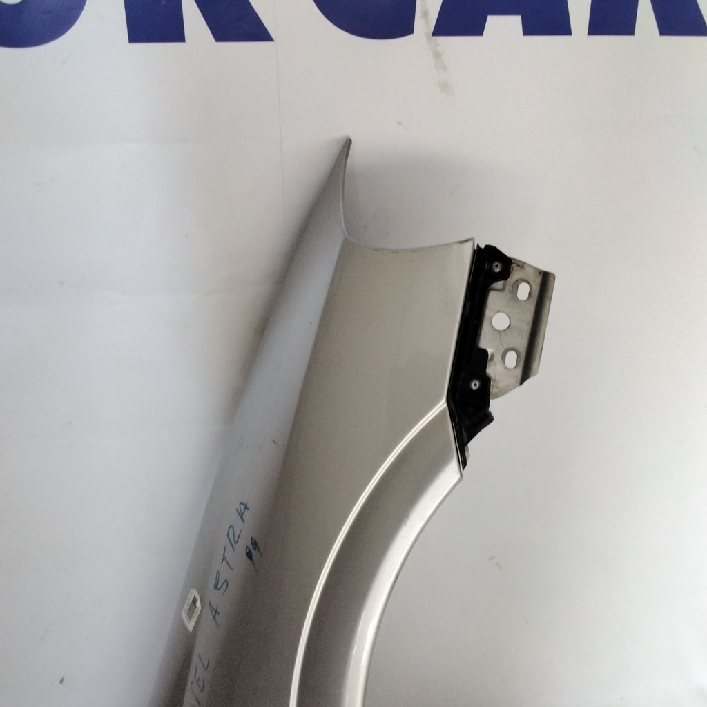 front right fender Opel Astra year 1999