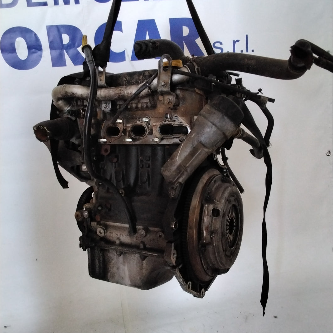 Motore opel agila /corsa 1.0  3 cylinder Z10xep  anno 2003 codice :24450959 (sf1p3)