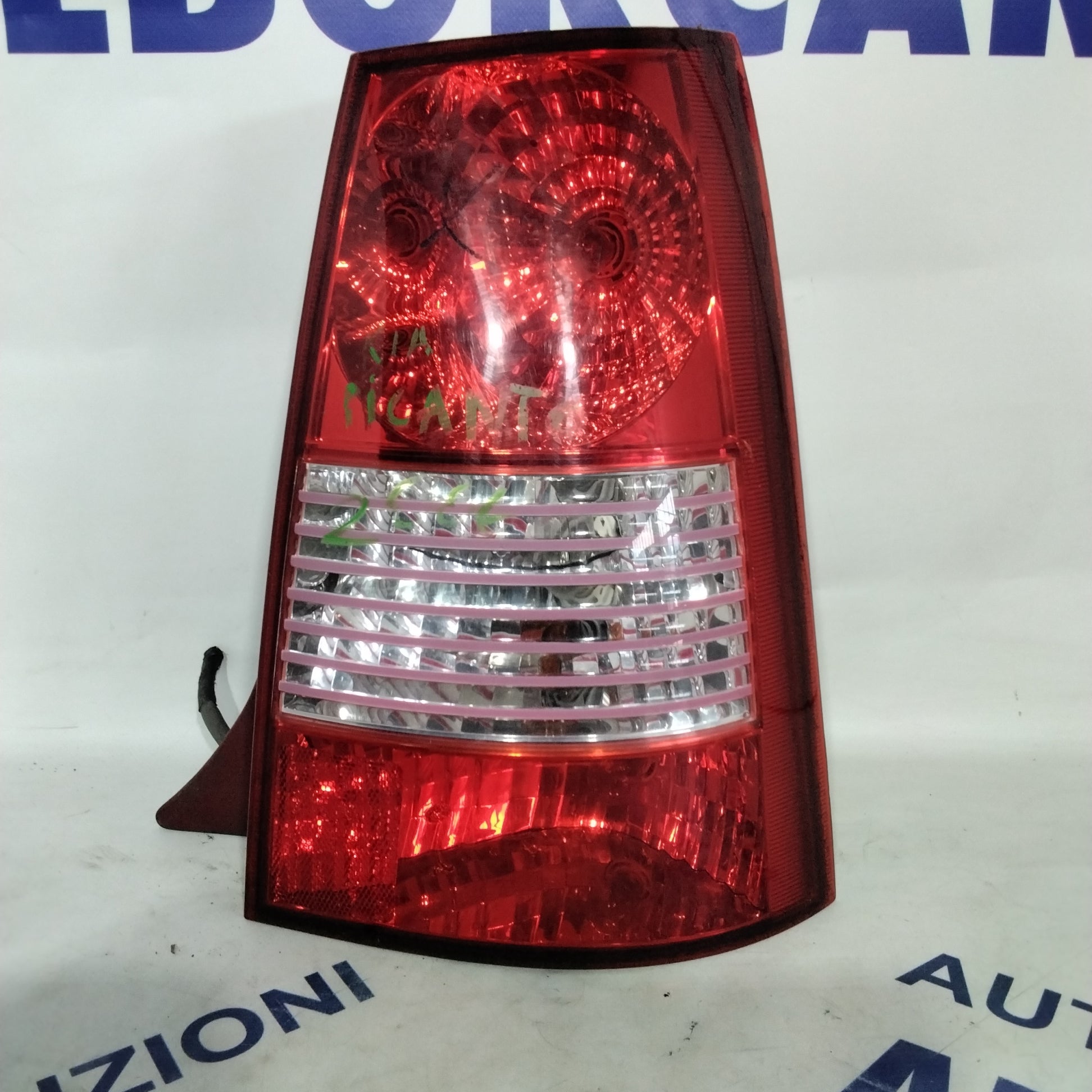 Tail light Kia Picanto right year 2006 (sf10p1)