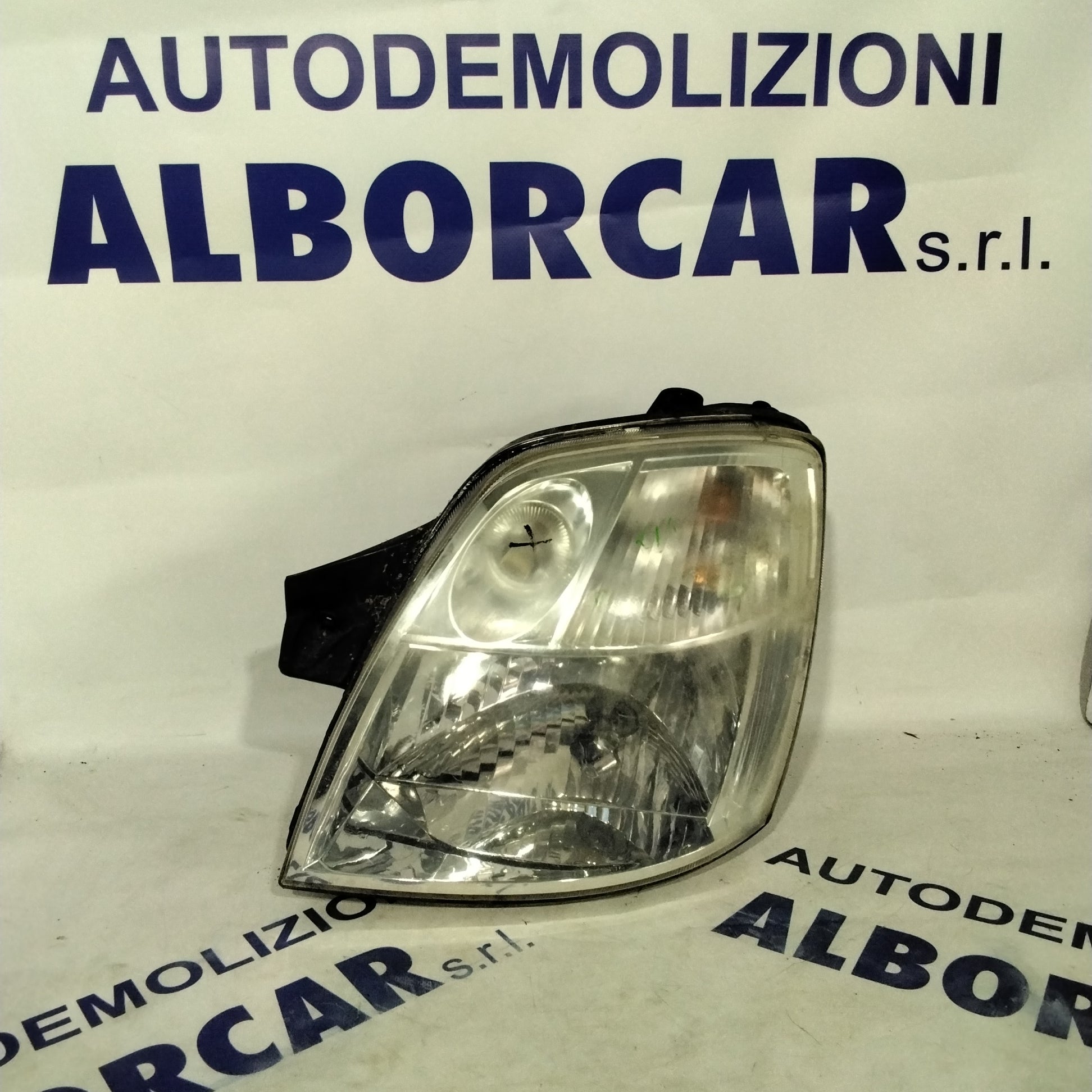 Faro fanale anteriore kia picanto destro anno 2005 codice:LHD0069(sf8p5)
