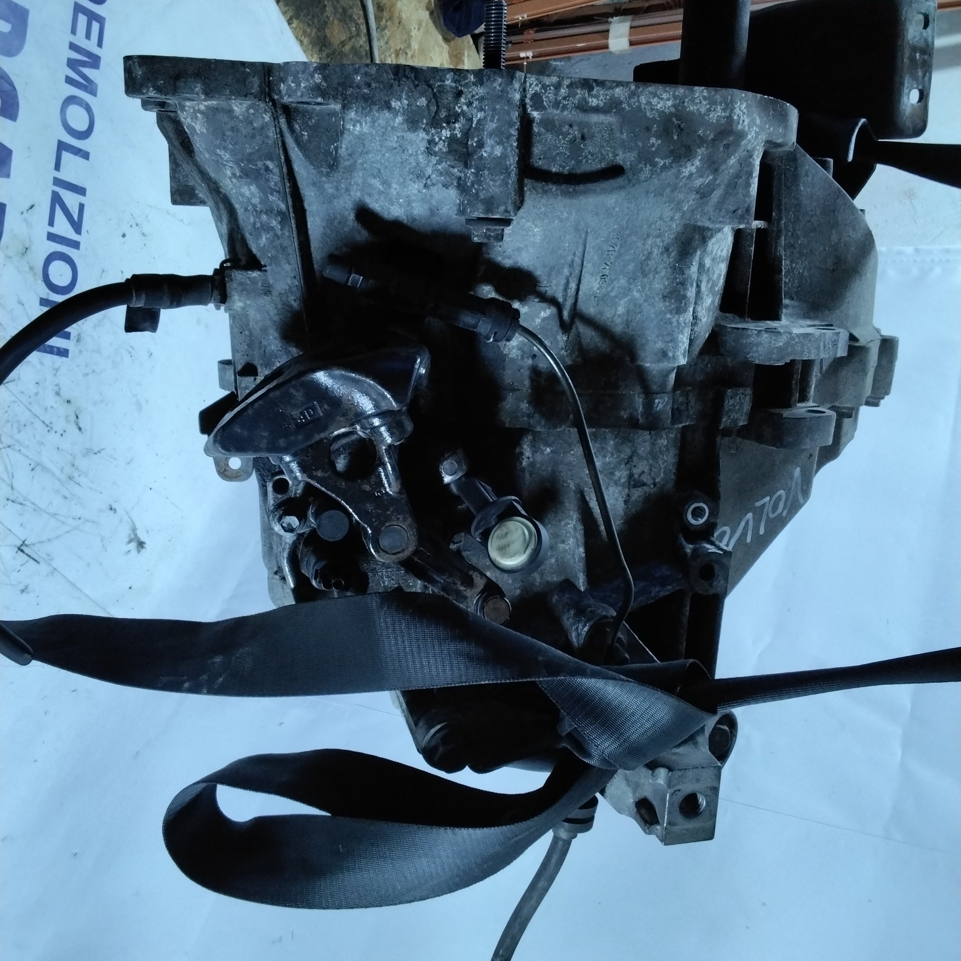 Volvo V50 2.0 diesel gearbox year 2004/07 code: 4M5R7002CD (sf2p2)