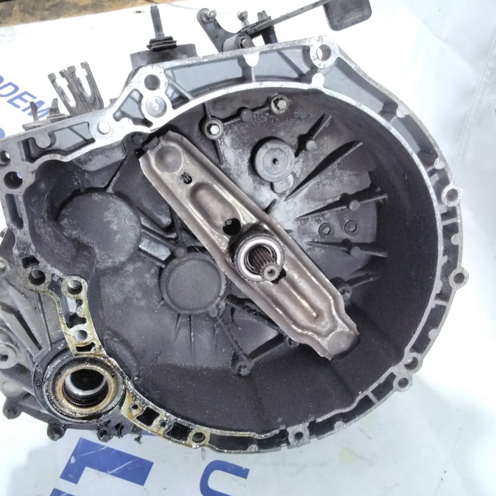 Mini Cooper 1.6 petrol gearbox year 2009 code: 83220421925 (sf2p1)