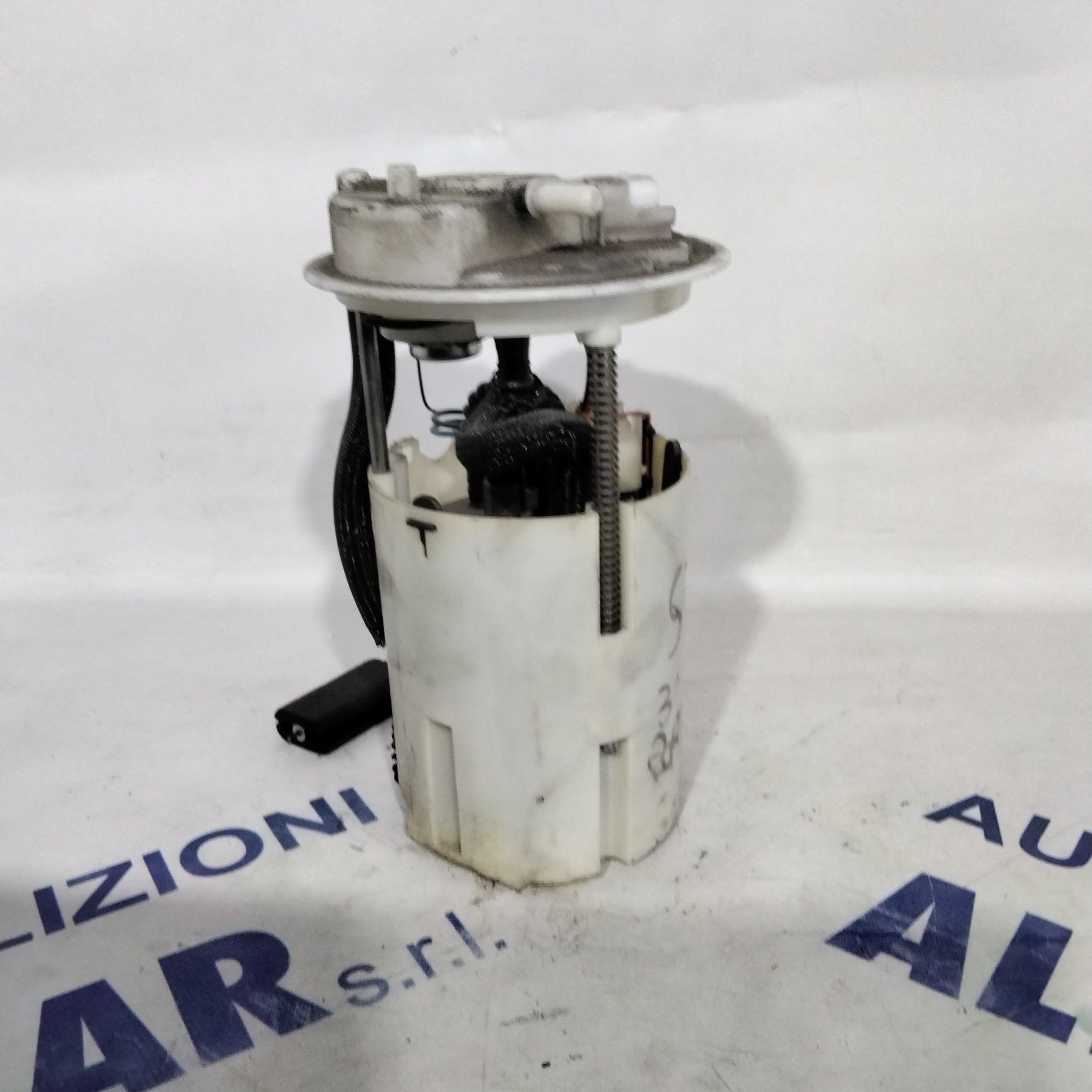 fuel sender fiat stilo 1.6 petrol sedan year 2001 code:0580313089(sf13p7)