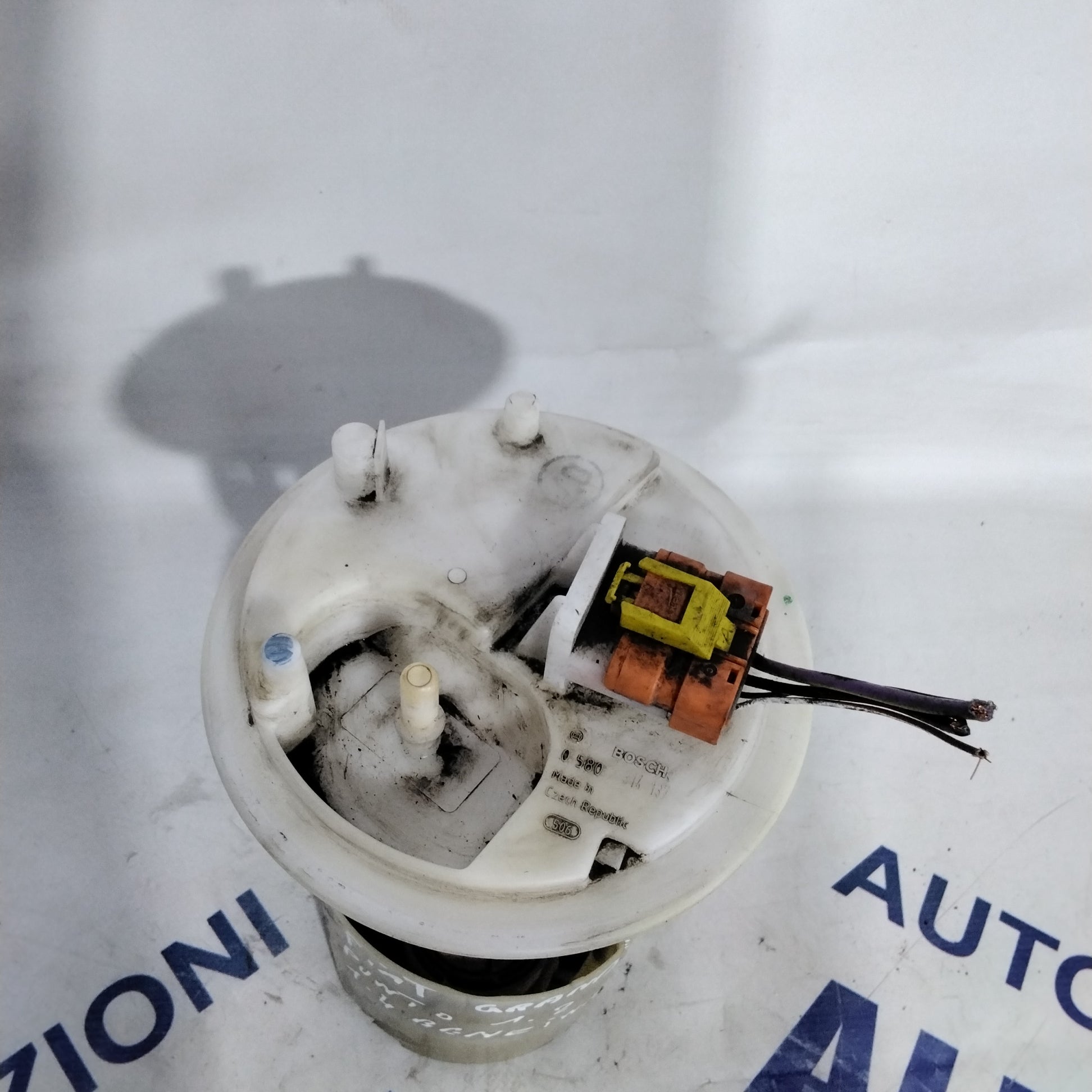 float Fiat Grande Punto 1.2 / 1.4 petrol year 2007 code: 55700362