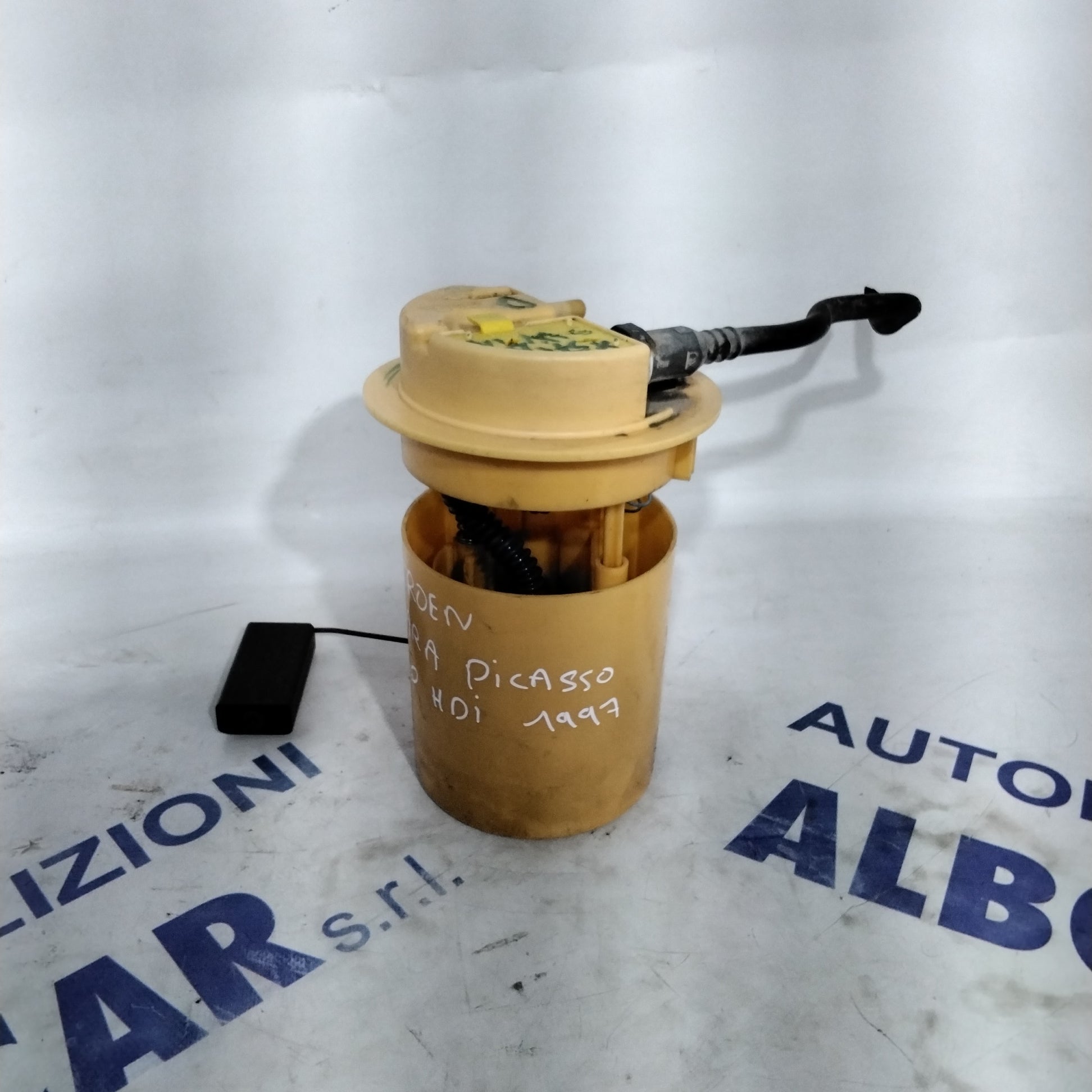 Citroen Xsara Picasso 2.0 HDI fuel sender unit year 1997 part number: 9628163580