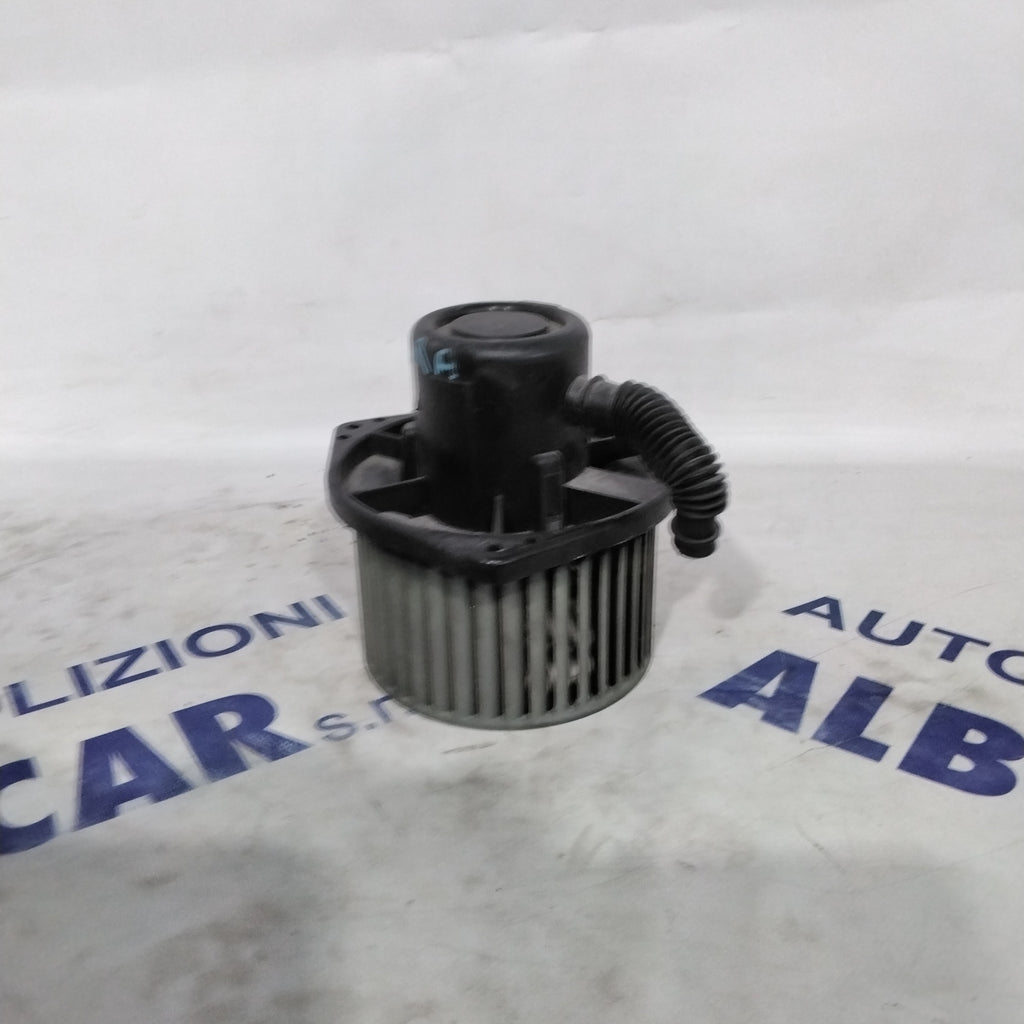 Nissan Micra 1.0 petrol year 2002 Heating Fan code:7060130350(sf13p6)