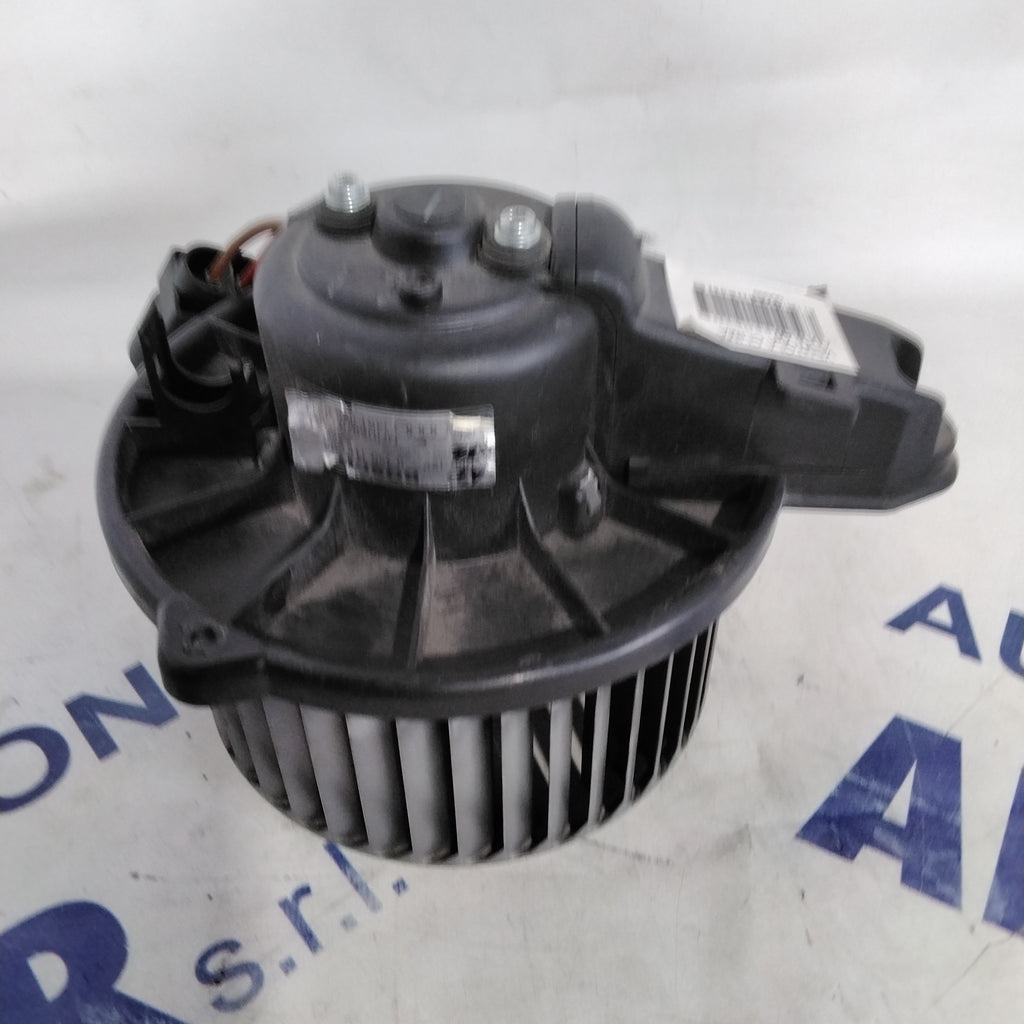 Heating fan Audi A6 2.8 TDI year 2004 code:0130111202(sf13p6)