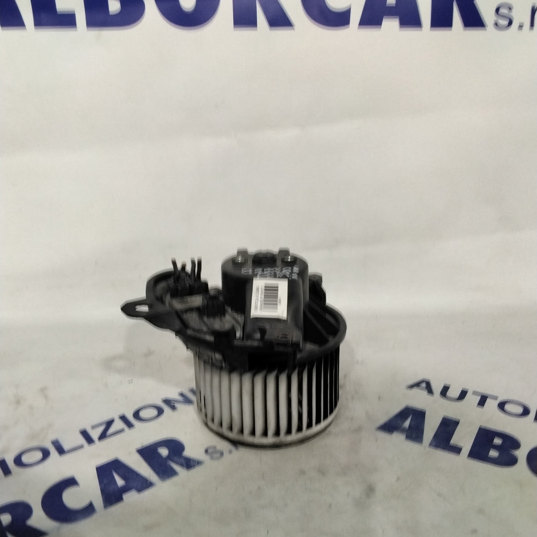 Ventola Riscaldamento fiat grande punto 1.2 benzina anno 2006 codice:5D3330100  (sf14p5)