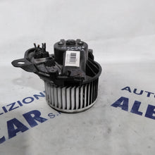 Carica l&#39;immagine nel visualizzatore di Gallery, Ventola Riscaldamento fiat grande punto 1.2 benzina anno 2006 codice:5D3330100  (sf14p5)
