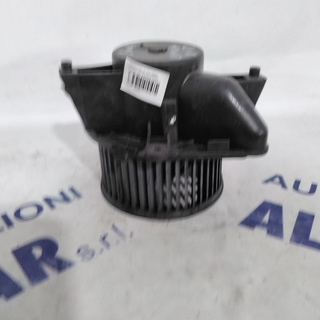 Lancia Ypsilon 1.3 MTJ 2006 heating fan code: 141730600 (sf13p4)
