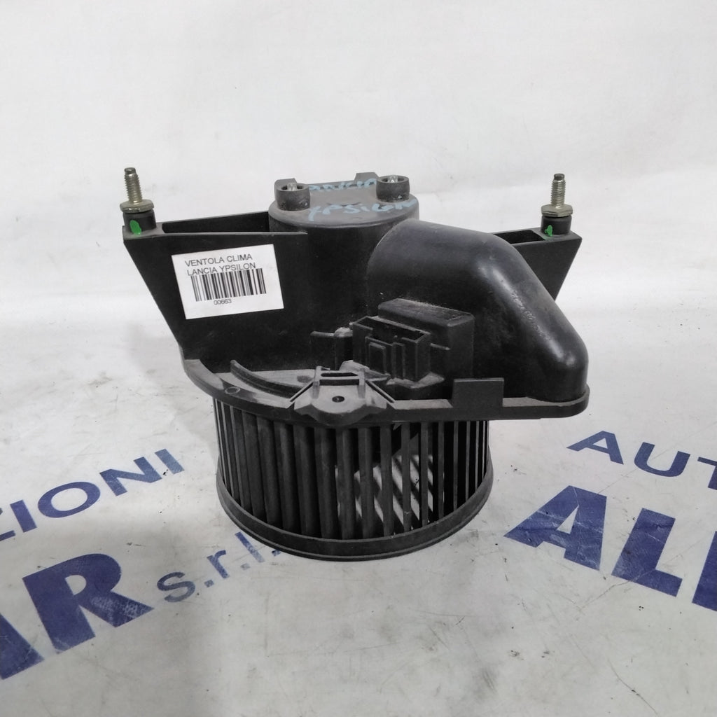 Ventola Riscaldamento lancia ypsilon 1.4 benzina anno 2006 codice:153230700(sf13p4)