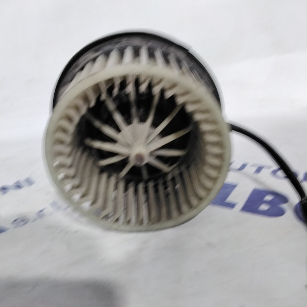 Heating fan Volkswagen Passat B3 1.9 year 1998 code: 357819021(sf13p4)