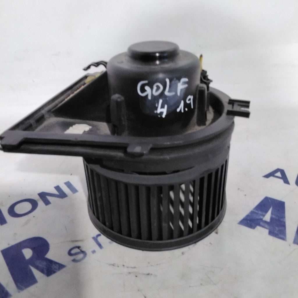 Heater Blower Volkswagen Golf 4 1.9 TDI year 2002 code: 657877G (sf13p4)