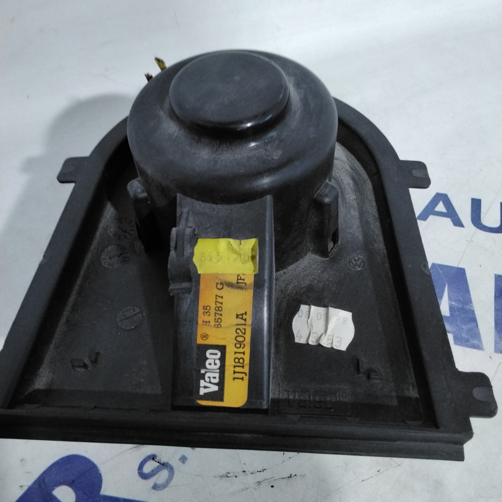 Heater Blower Volkswagen Golf 4 1.9 TDI year 2002 code: 657877G (sf13p4)