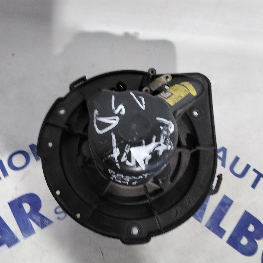Volkswagen Passat / Audi A4 1.9 TDI 1998 Heater Fan Code: 833636M (sf13p4)
